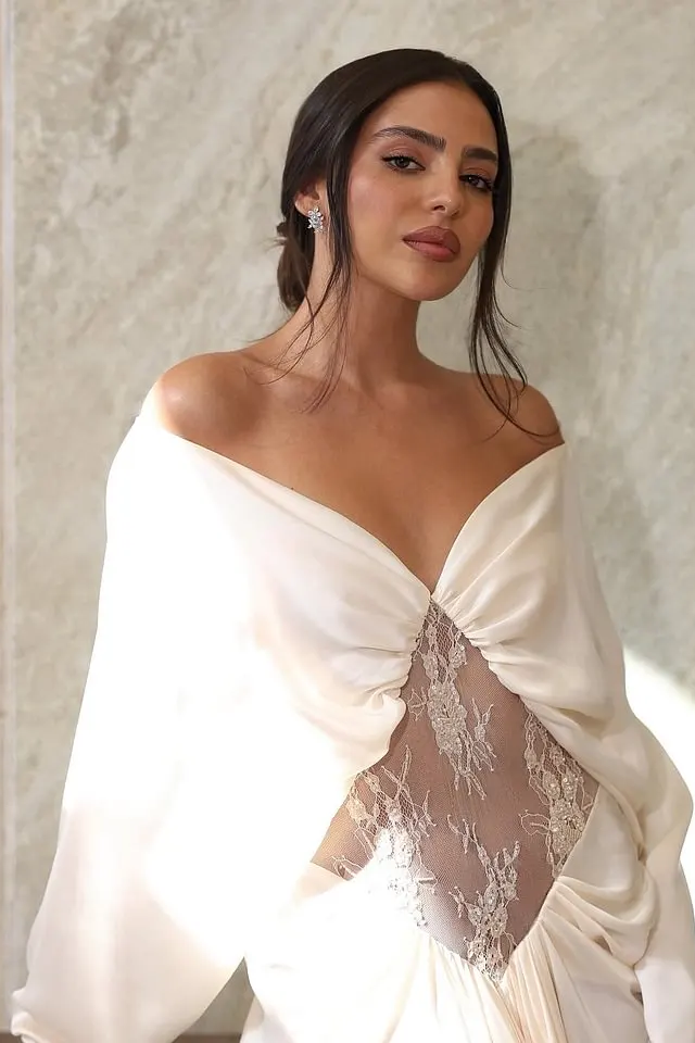 Charming Off The Shoulder Long Sleeves Satin Lace Evening Dresses Floor Length With Pleats