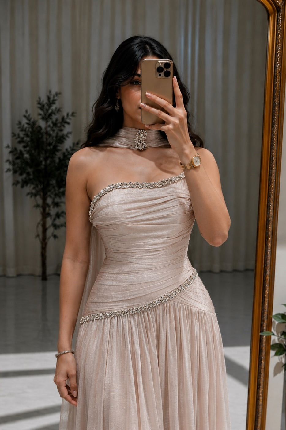 Chic Strapless Sleeveless A-Line Wedding Dresses Gem Floor Length With Pleats