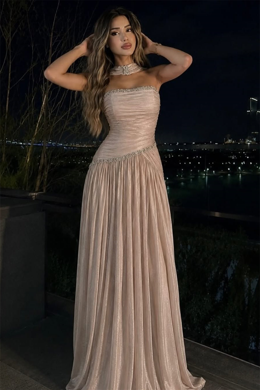 Luxurious Strapless Sleeveless A-Line Wedding Dresses Floor Length Gem With Pleats