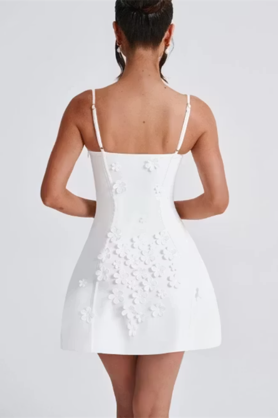 Pretty White Spaghetti-Straps Sleeveless Sweetheart Satin Homecoming Dresses Mini With Flower