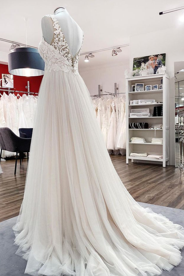 A-line Tulle V-Neck Open Back Wedding Dress With Appliques Lace-BallBride