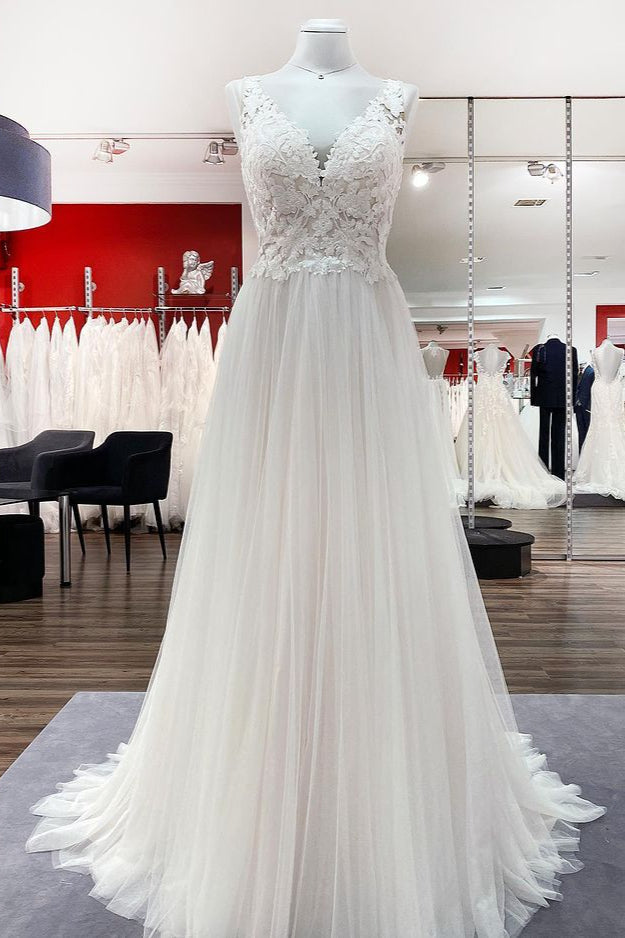 A-line Tulle V-Neck Open Back Wedding Dress With Appliques Lace-BallBride
