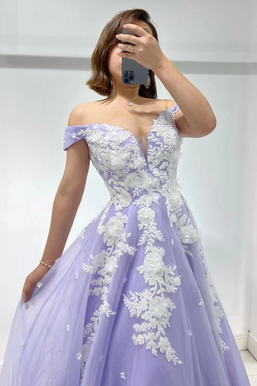 Amazing Lilac Sweetheart Off-The-Shoulder Tulle Evening Dress With Appliques-BallBride
