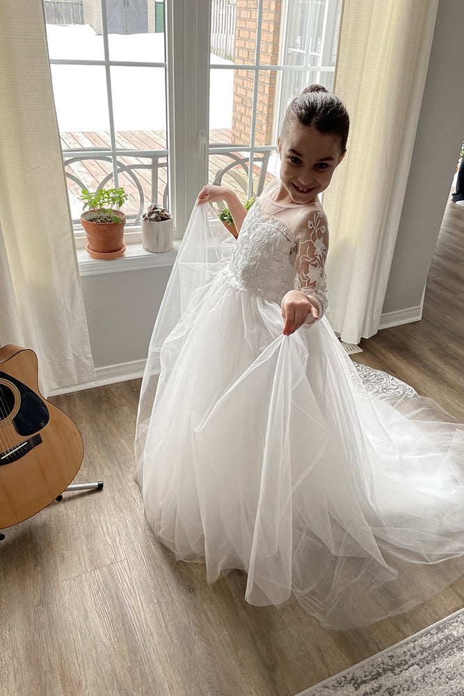 Beautiful 3/4 Sleeves Jewel Boho Flower Girl Dresses with Tulle Lace and Lace Appliques Bow-BallBride