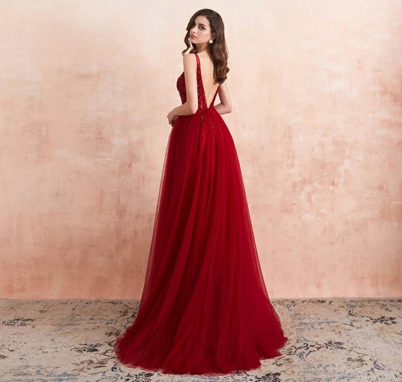 Burgundy V-Neck Sleeveless Split Evening Dress with Beads and Tulle-BallBride