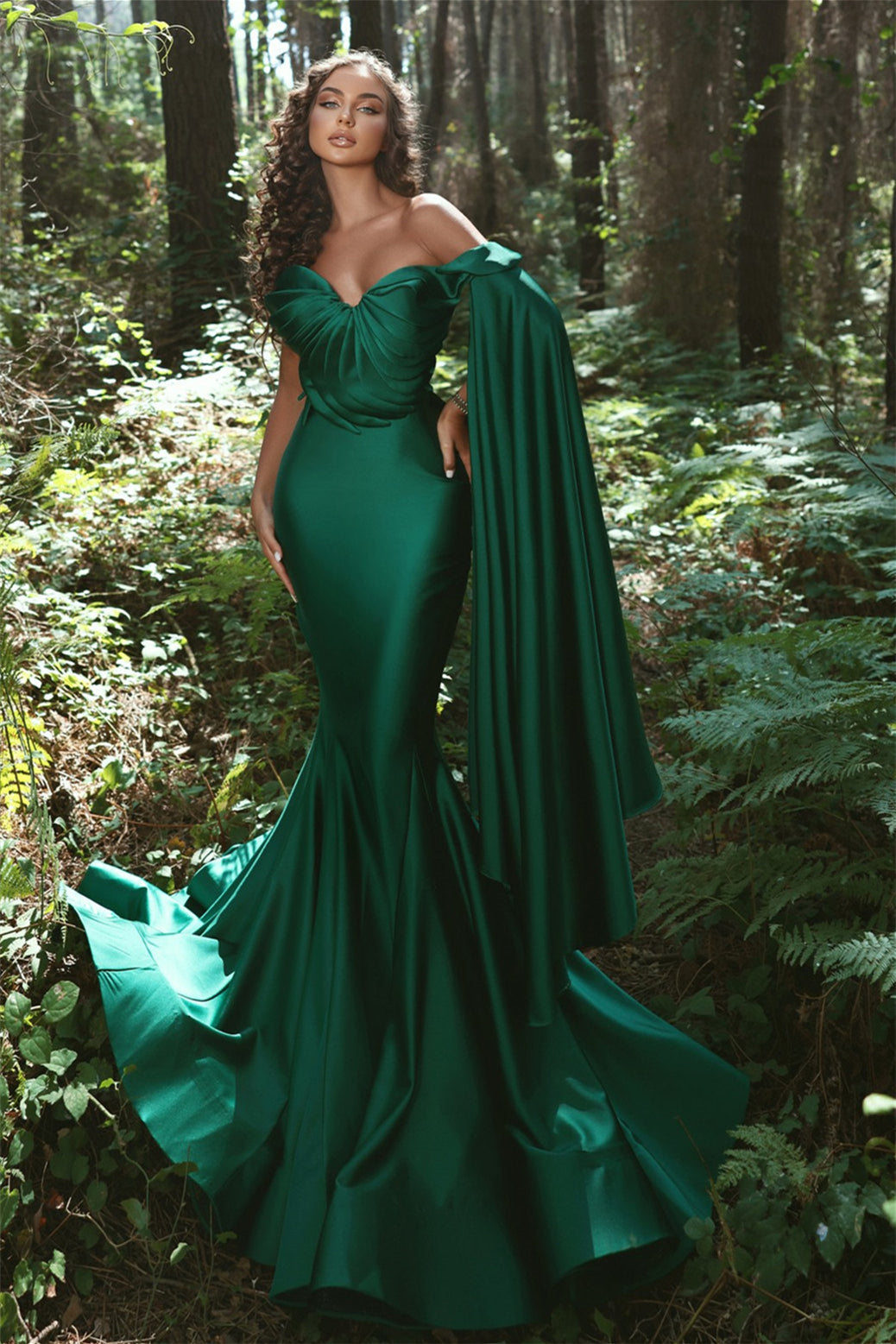 Classic Emerald Green Mermaid Prom Dress with Ruffles Sleeve and Sweetheart Neckline-BallBride