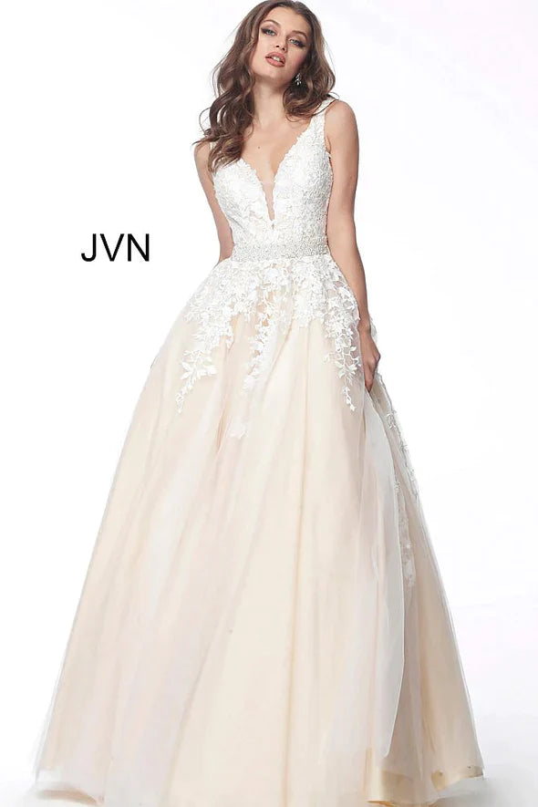 Elegant Black V-Neck Prom Dress with Applique Beadings-BallBride