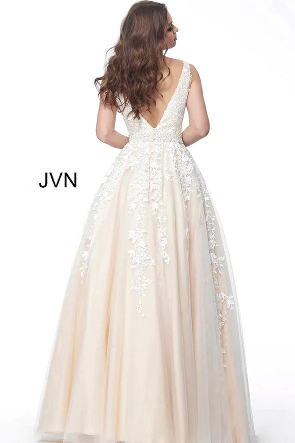 Elegant Black V-Neck Prom Dress with Applique Beadings-BallBride