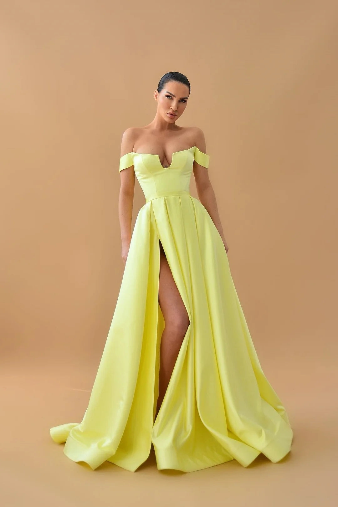 Fashion Daffodil Off-The-Shoulder Sweetheart A-line Evening Dress With Split-BallBride