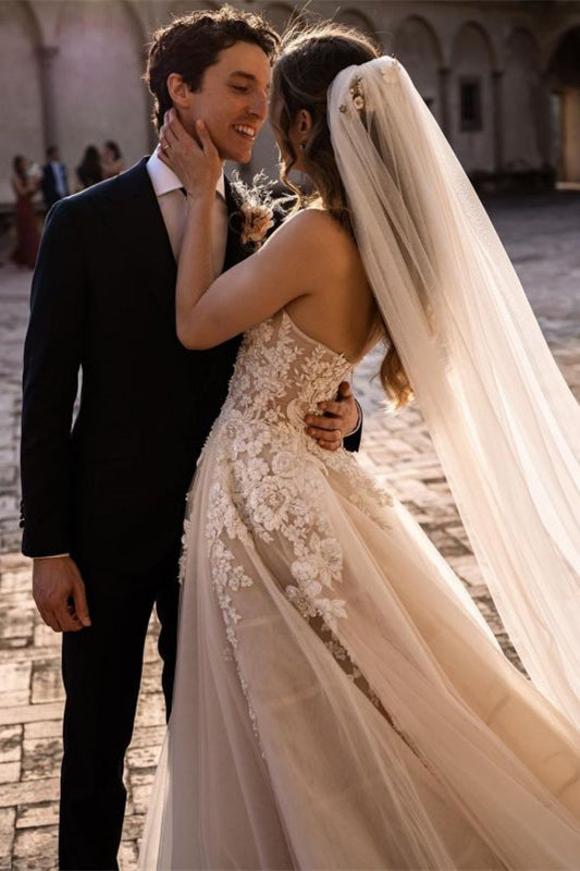 Glamorous Sweetheart Princess Tulle Wedding Dress with Lace Appliques-BallBride