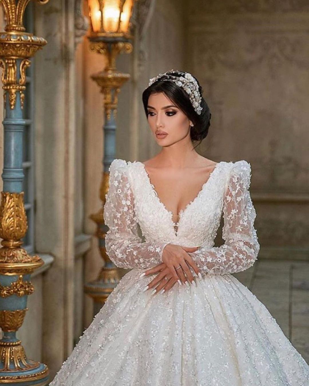 Gorgeous A-Line Deep V-neck Long Sleeve Train Wedding Dress With Appliques Lace-BallBride