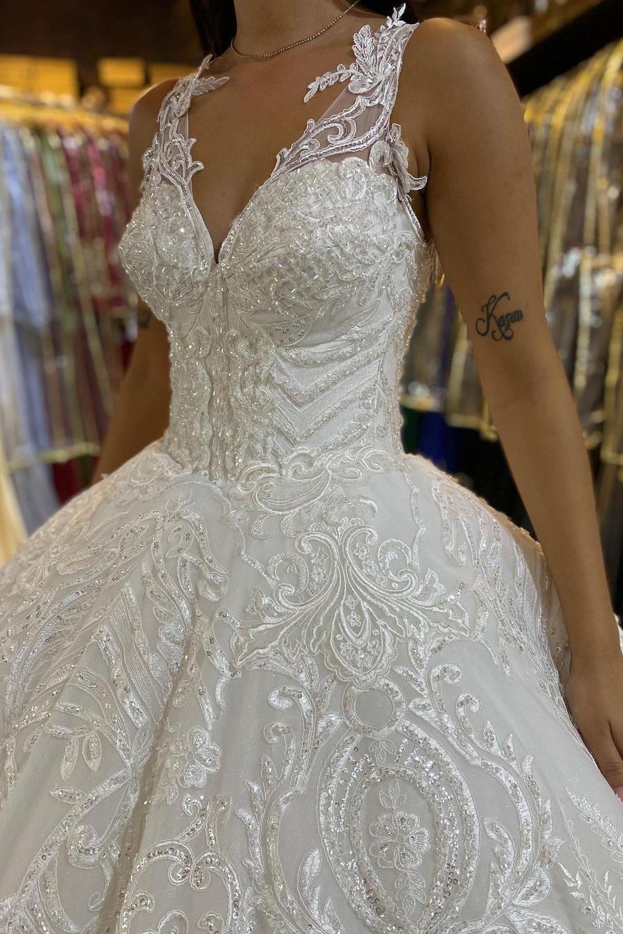 Gorgeous Lace V-neck Wedding Dress With Backless Floor-length Train Appliques-BallBride