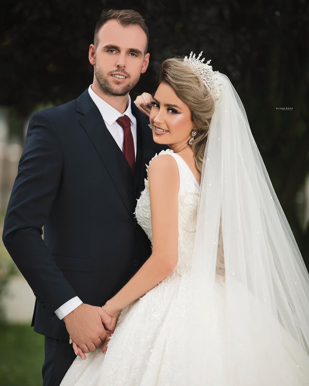 Gorgeous Long V-neck Princess Wedding Dress with Tulle Lace-BallBride