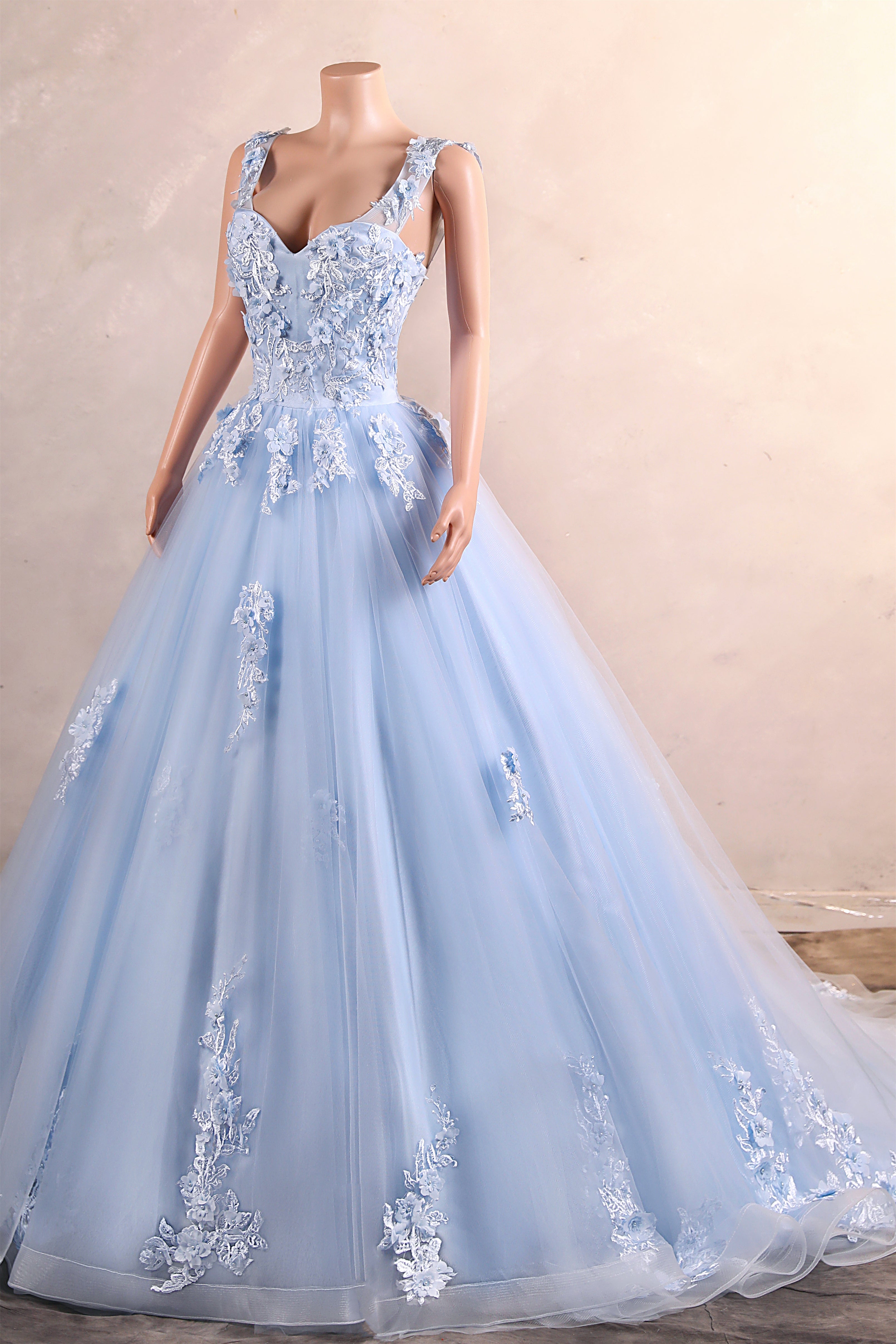 Light Blue Staps Lace Appliques Sleeveless Ball Gown Tulle Prom Dresses-BallBride