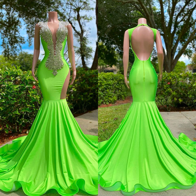 Look Fabulous in Green: Budget V-Neck Mermaid Evening Gowns with Long Crystals Online-BallBride