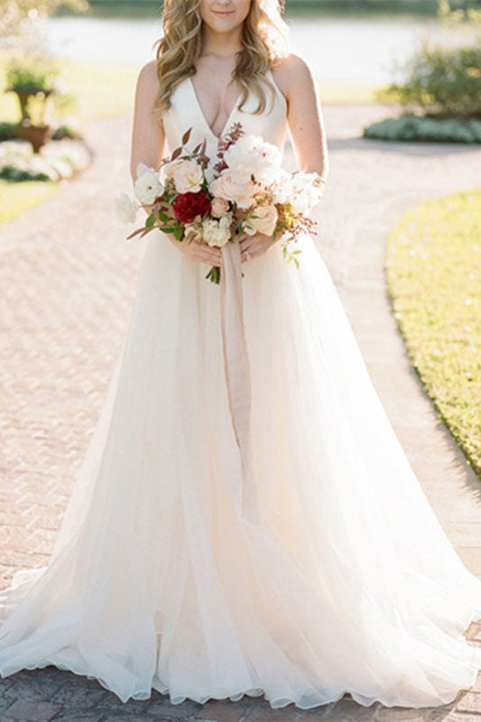 Modern V-Neck Sleeveless Tulle Wedding Dress-BallBride