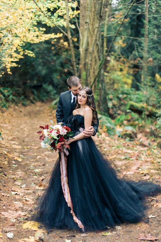 Modest Black A-line Strapless Tulle Long Wedding Dress With Appliques Lace-BallBride
