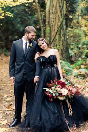 Modest Black A-line Strapless Tulle Long Wedding Dress With Appliques Lace-BallBride