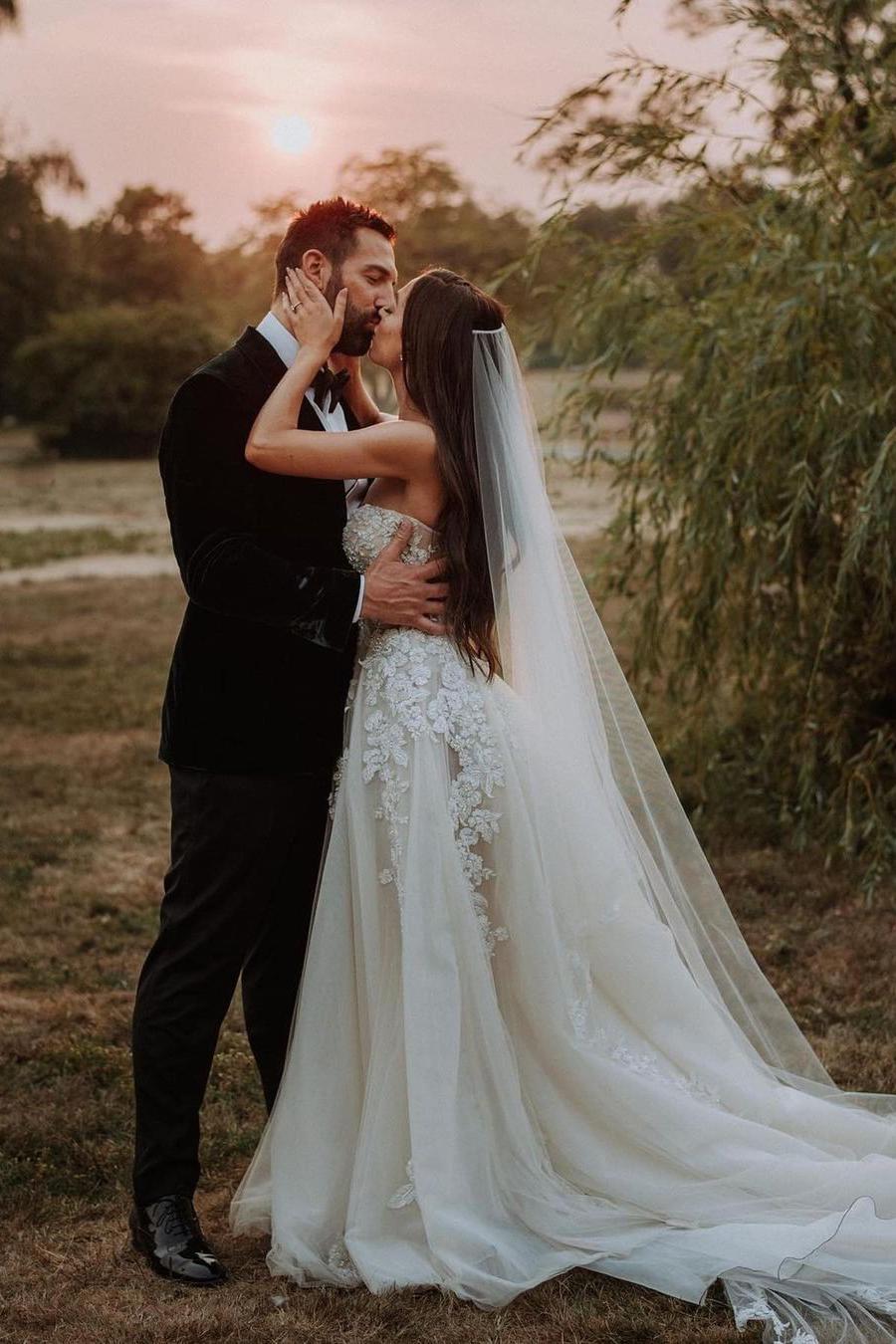 Romantic Sweetheart Lace A-Line Floor-length Wedding Dress-BallBride