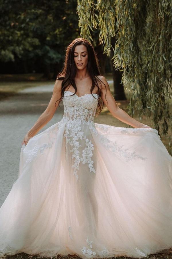 Romantic Sweetheart Lace A-Line Floor-length Wedding Dress-BallBride