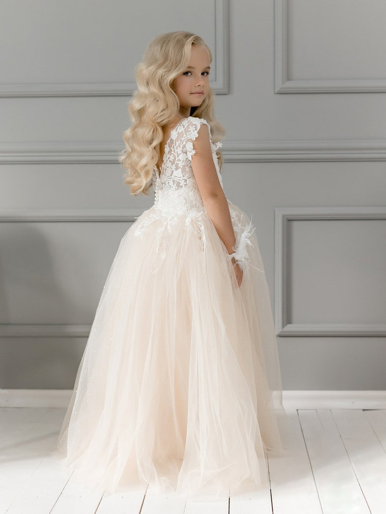 Simple A-Line Tulle Appliques Lace Flower Girl Dress-BallBride