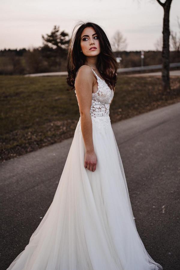 Simple Long A-line V-neck Tulle Wedding Dress With Appliques-BallBride