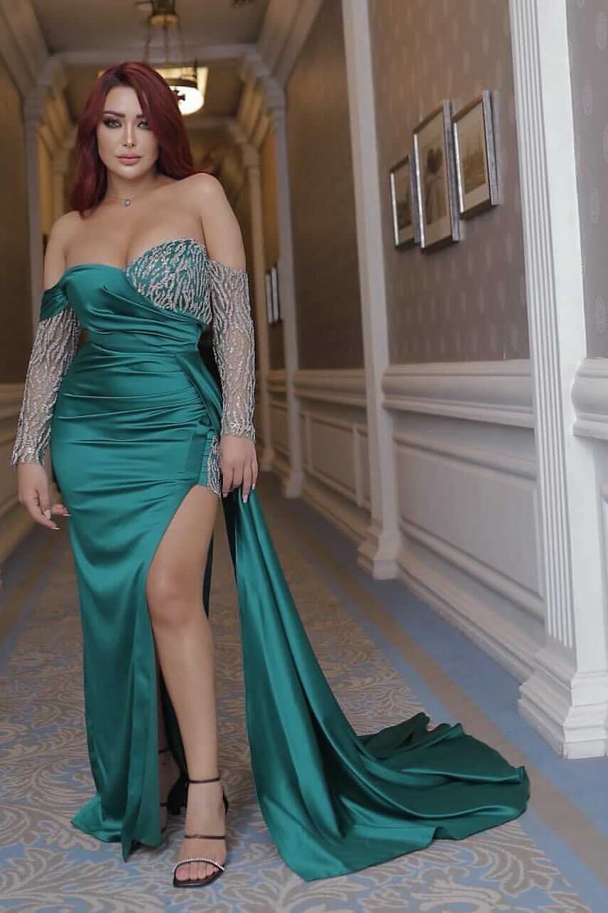 Stunning Emerald Green Off-the-Shoulder Evening Gown with Long Sleeves and Mermaid Slit-BallBride