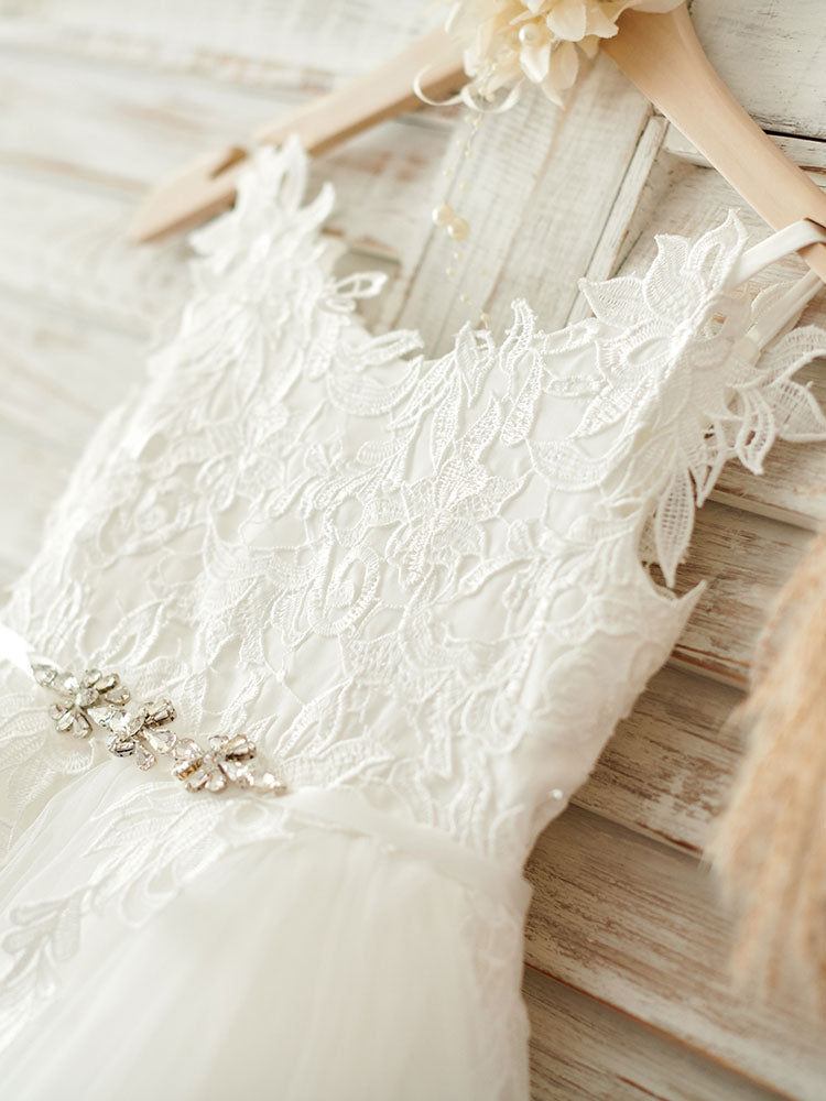 Stunning V-Neck Tulle Flower Girl Dress with Appliques-BallBride