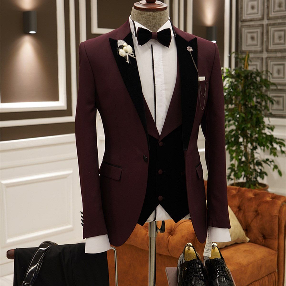 Stylish 3 Piece Prom Suits with Burgundy Peaked Lapels-BallBride