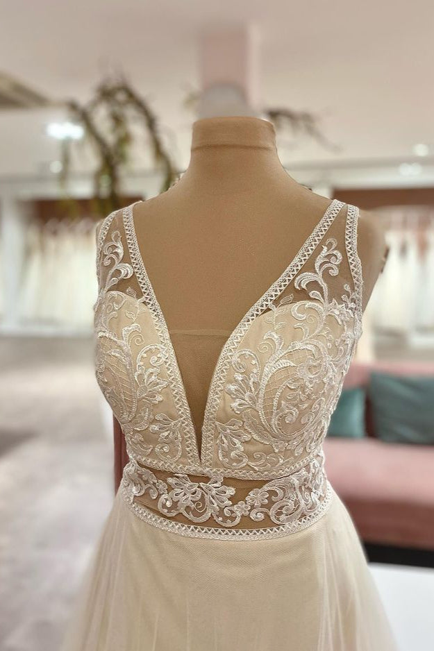 Sweetheart A-Line Wedding Dress With Appliques Lace-BallBride